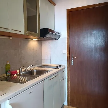 Apartament Niki Brela
