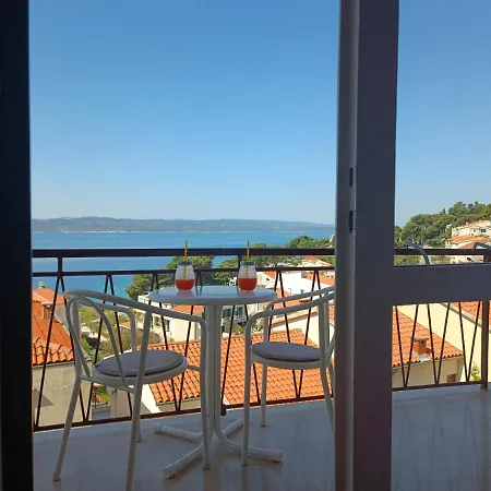 Apartament Niki Brela