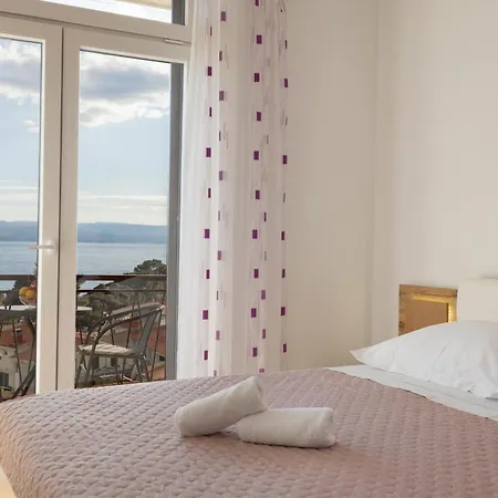 Niki Apartment